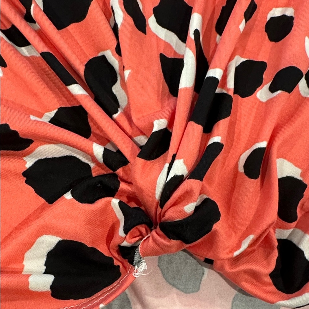 Trendy Coral and Black Women's Blouse - Picture 7 of 8